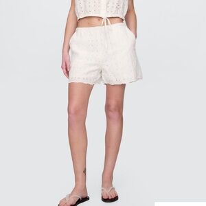 GAP Women's High Waist White Lace Shorts